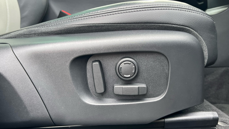 Land Rover Range Rover Evoque 2.0 P250 First Edition 5dr Auto Petrol Hatchback